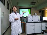 说明: F:\教务\2017教务文件\关于开展黑料网
第四届实验教学大奖赛的通知\预赛照片\微信图片_201711241531204.jpg